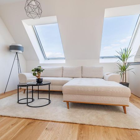 Symphony Apartments 38 - Modern Loft With Terrace And Grill In Central Location Wien Eksteriør bilde