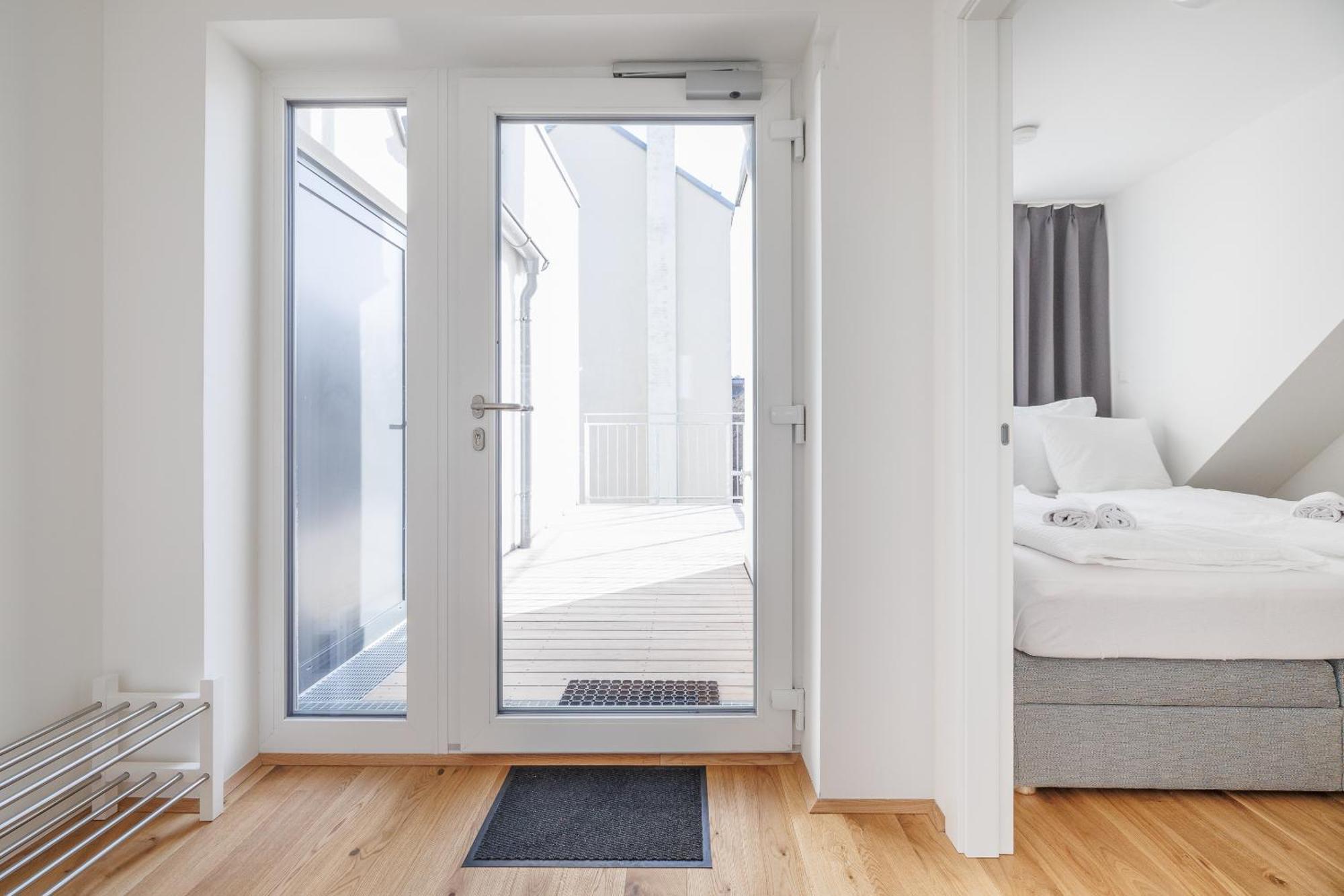 Symphony Apartments 38 - Modern Loft With Terrace And Grill In Central Location Wien Eksteriør bilde