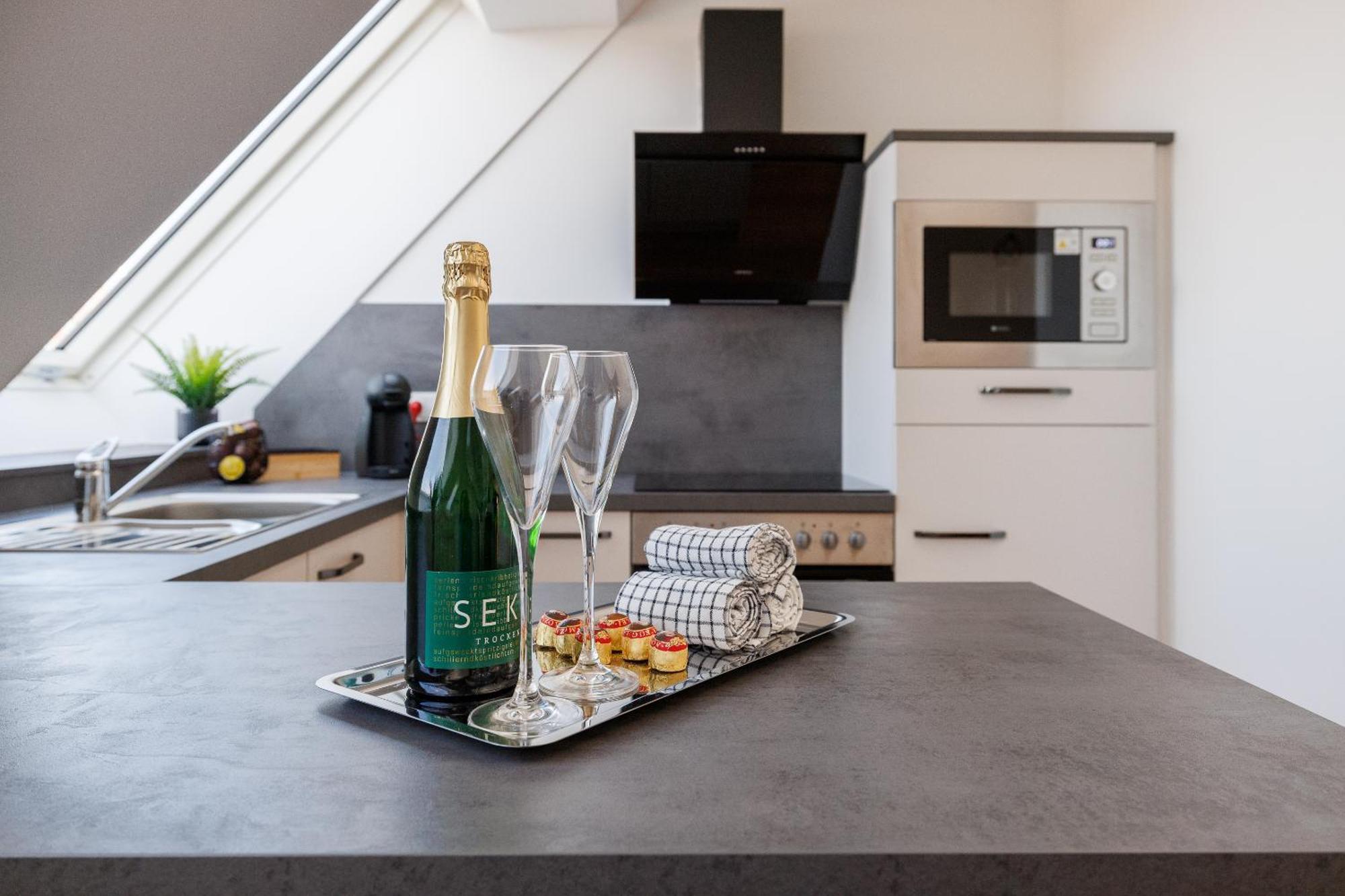 Symphony Apartments 38 - Modern Loft With Terrace And Grill In Central Location Wien Eksteriør bilde